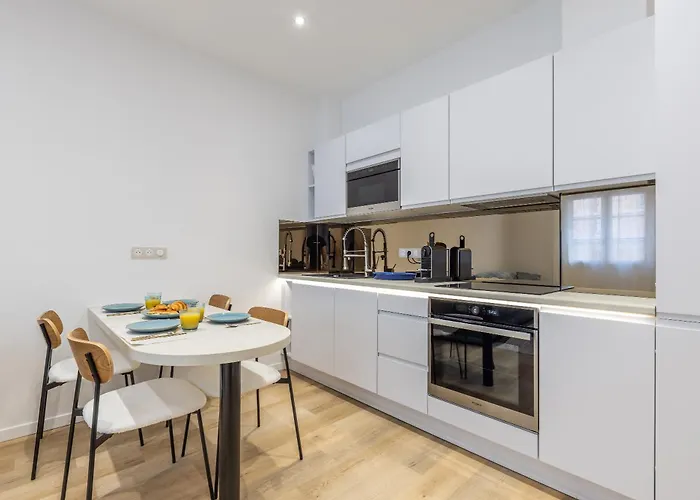 Lb Vacation I Fully Renovated Min From Palais - 아파트